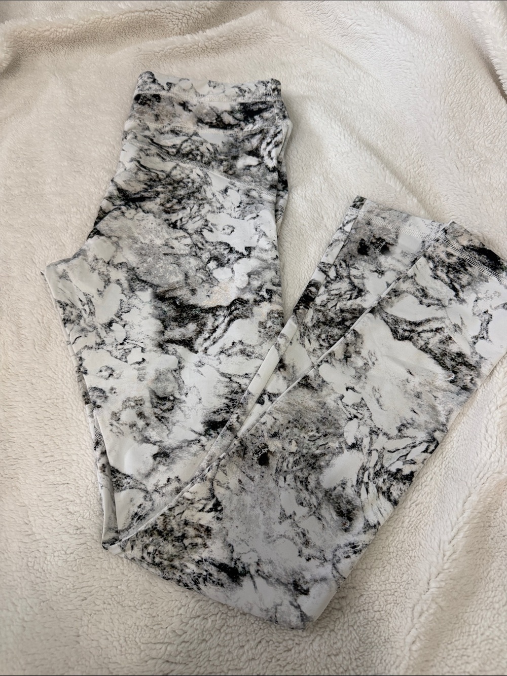 Varley Marble-Print Leggings - White & Black